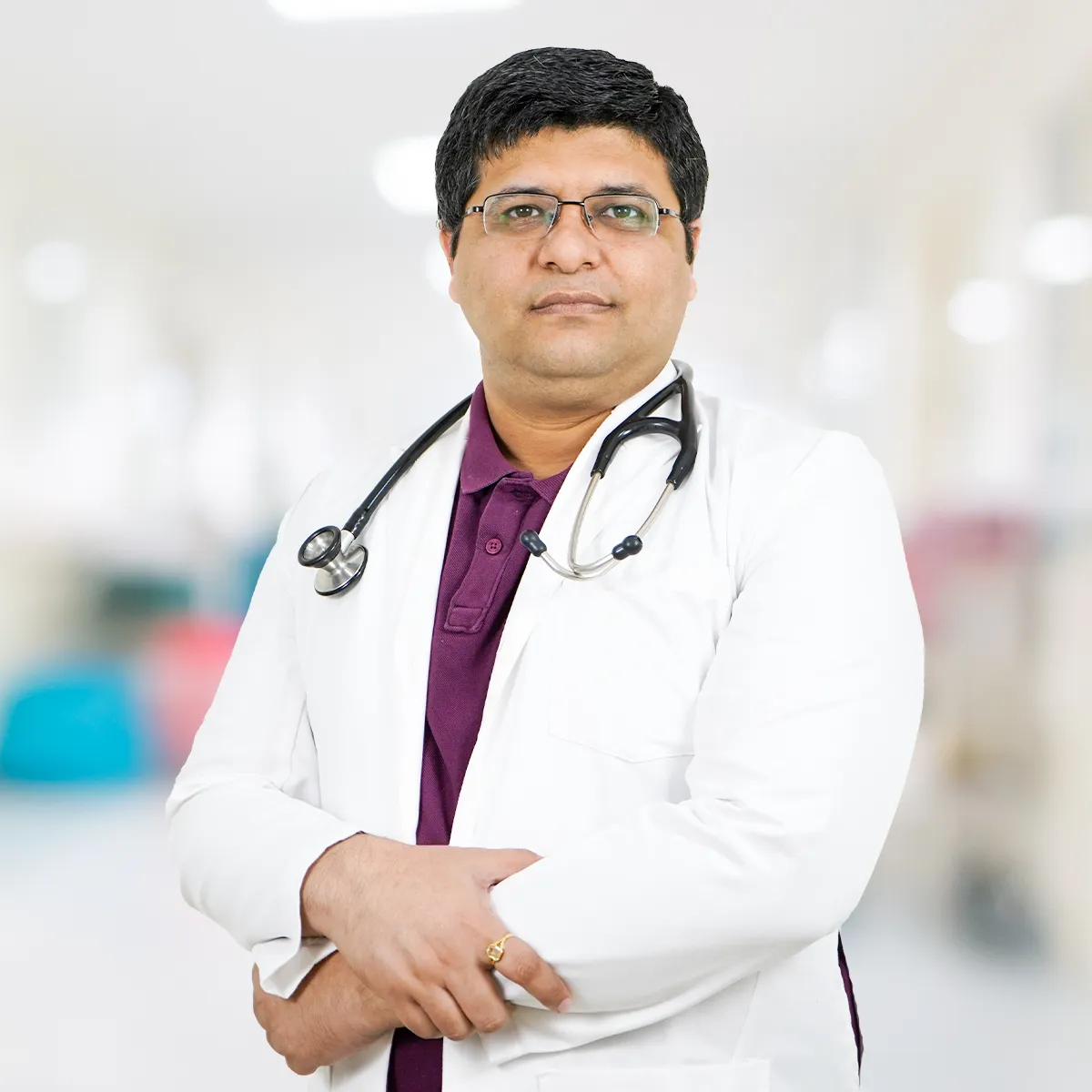 Dr.Ravish Chabbra - Orthopedic Surgeon in SN Hospital