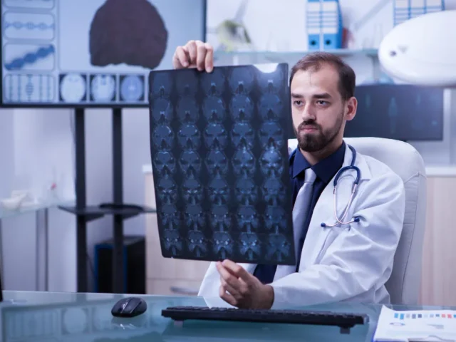 Common Brain & Spine Conditions Treated by Neurosurgeons in Sri Ganganagar